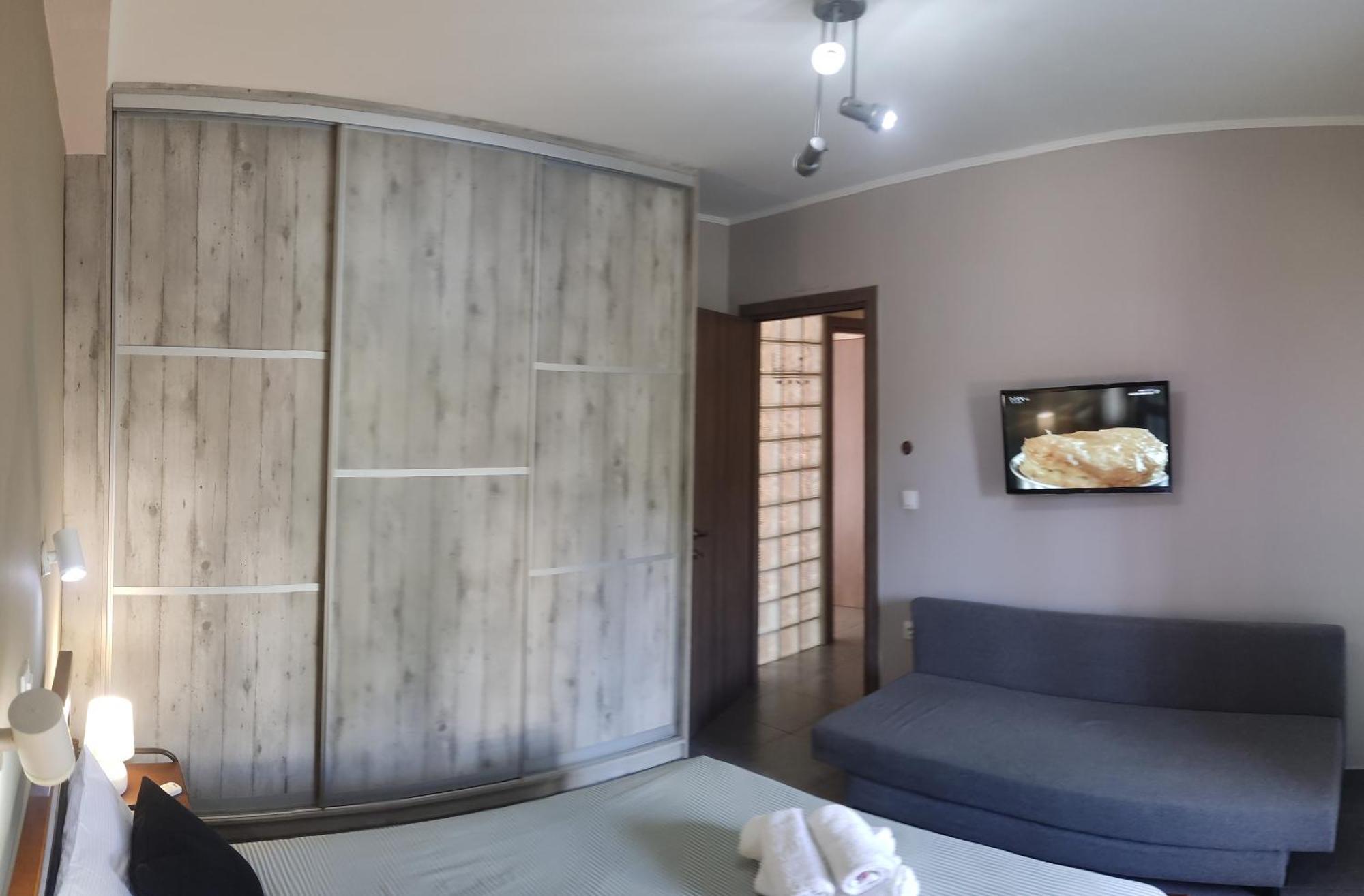 Vasilikis Apartment 卡拉马塔 外观 照片