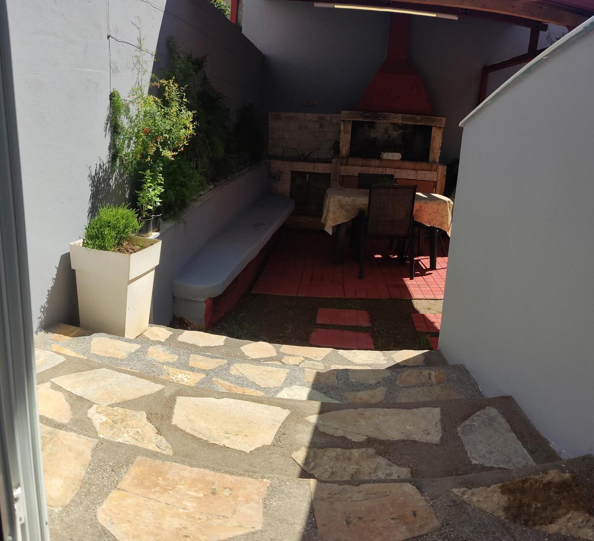 Vasilikis Apartment 卡拉马塔 外观 照片