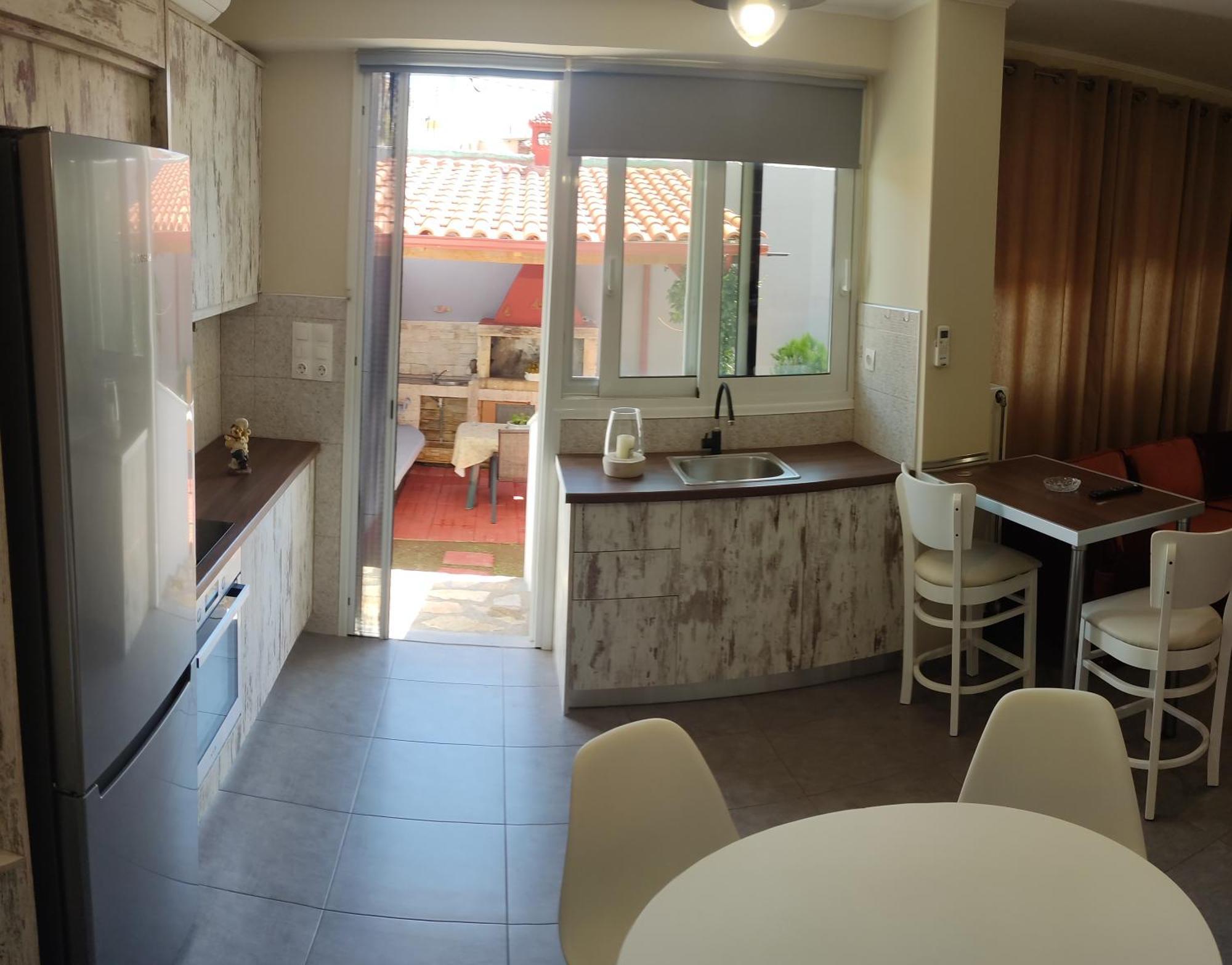 Vasilikis Apartment 卡拉马塔 外观 照片
