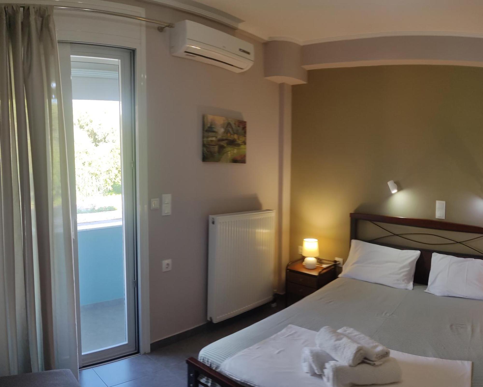 Vasilikis Apartment 卡拉马塔 外观 照片